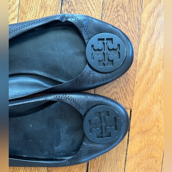 Tory Burch Black Ballet Flats, Size 9 - Picture 4 of 4
